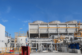 5 Mối Nguy Hiểm Tiềm Ẩn Nếu Bỏ Quên Hóa Chất Xử Lý Tháp Giải Nhiệt